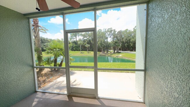 Building Photo - Adorable 2-bedroom, 2-bathroom 1st floor c...