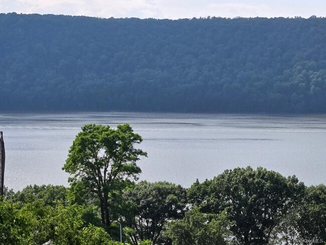 Building Photo - 17 Arthur Pl