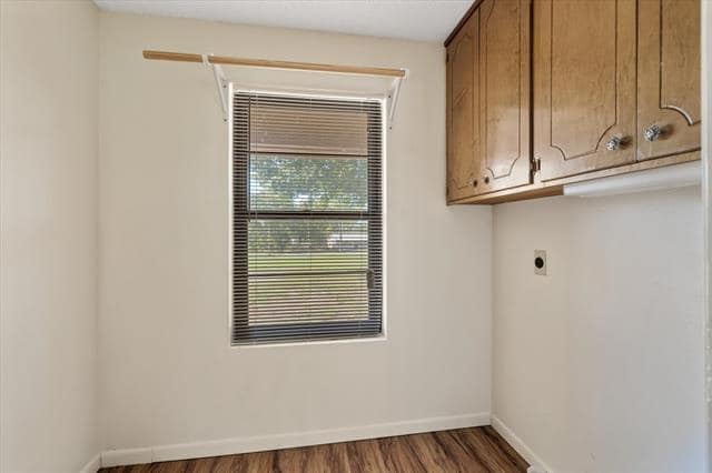 Building Photo - 2711 Tin Top Rd