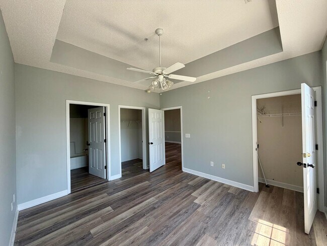Building Photo - 5801 Oyster Catcher Dr