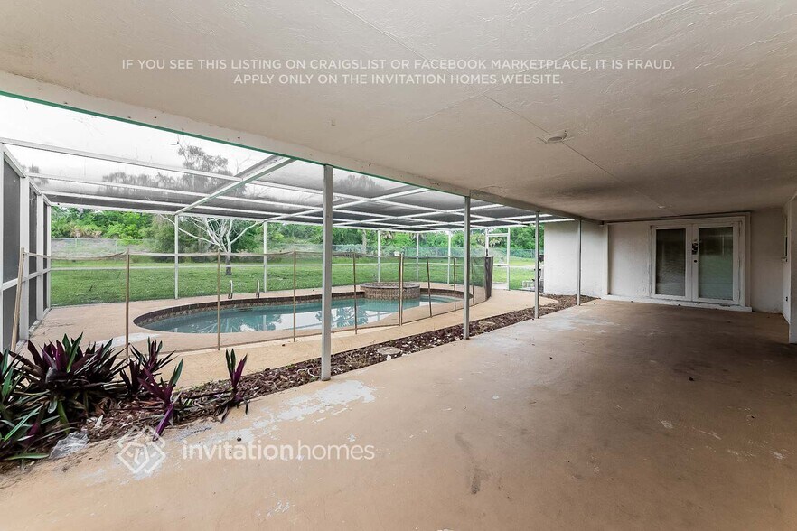Building Photo - 7325 Claries Dr