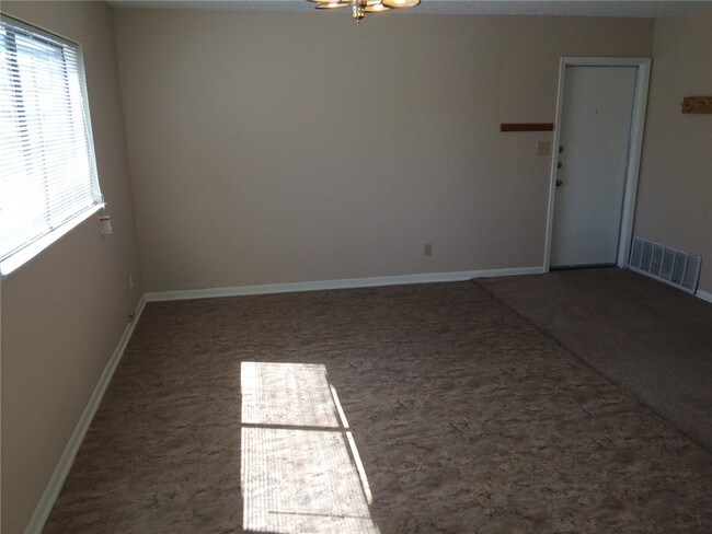 Building Photo - 5309 Fort Clark Dr