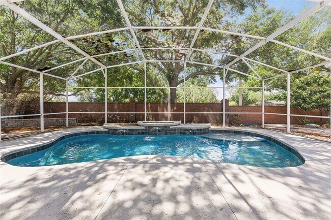 Building Photo - 2205 Wintermere Pointe Dr