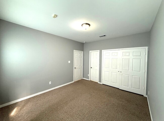 Building Photo - 13119 S Bellaire Estates Dr
