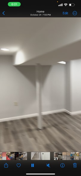 Building Photo - 285 Pearsall Ave