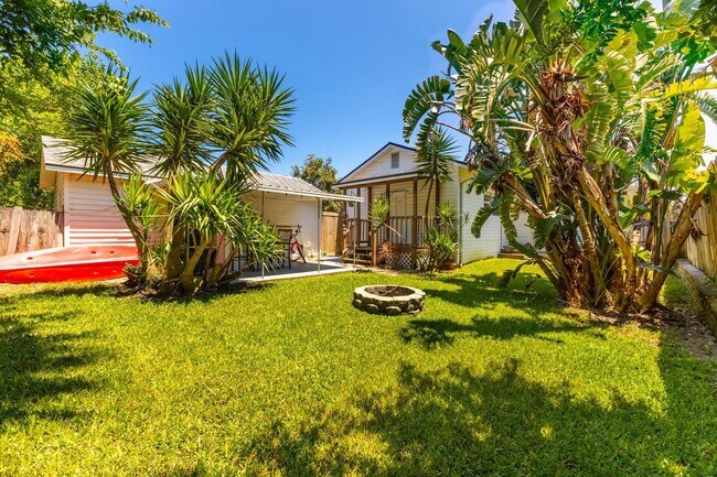 Building Photo - Charming 3-Bedroom Home in Daytona Beach