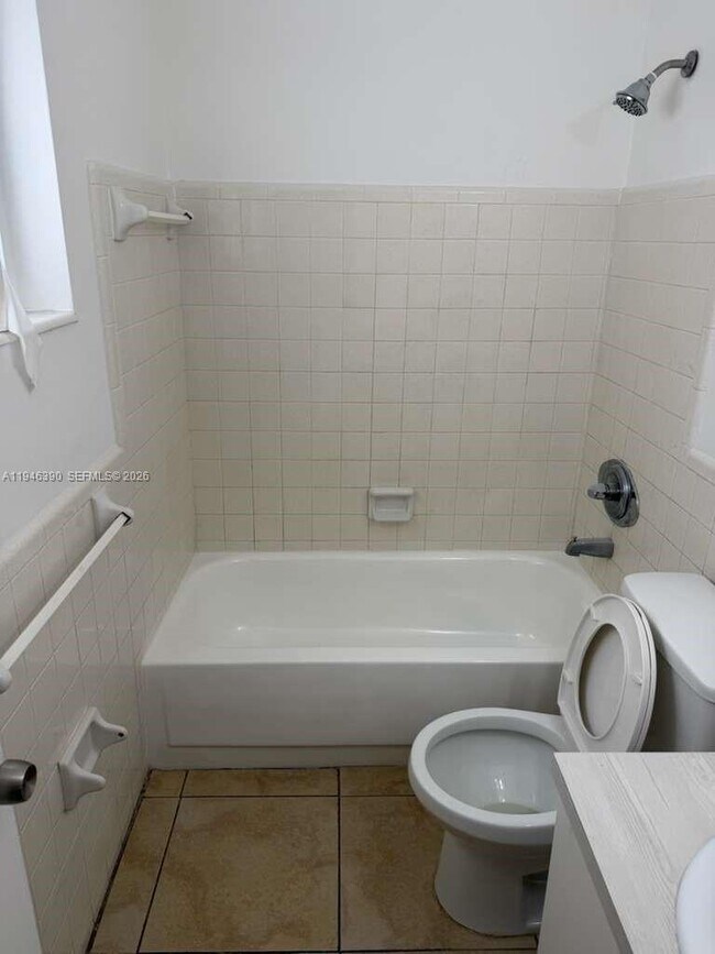 Building Photo - 831 NW 1st Ave