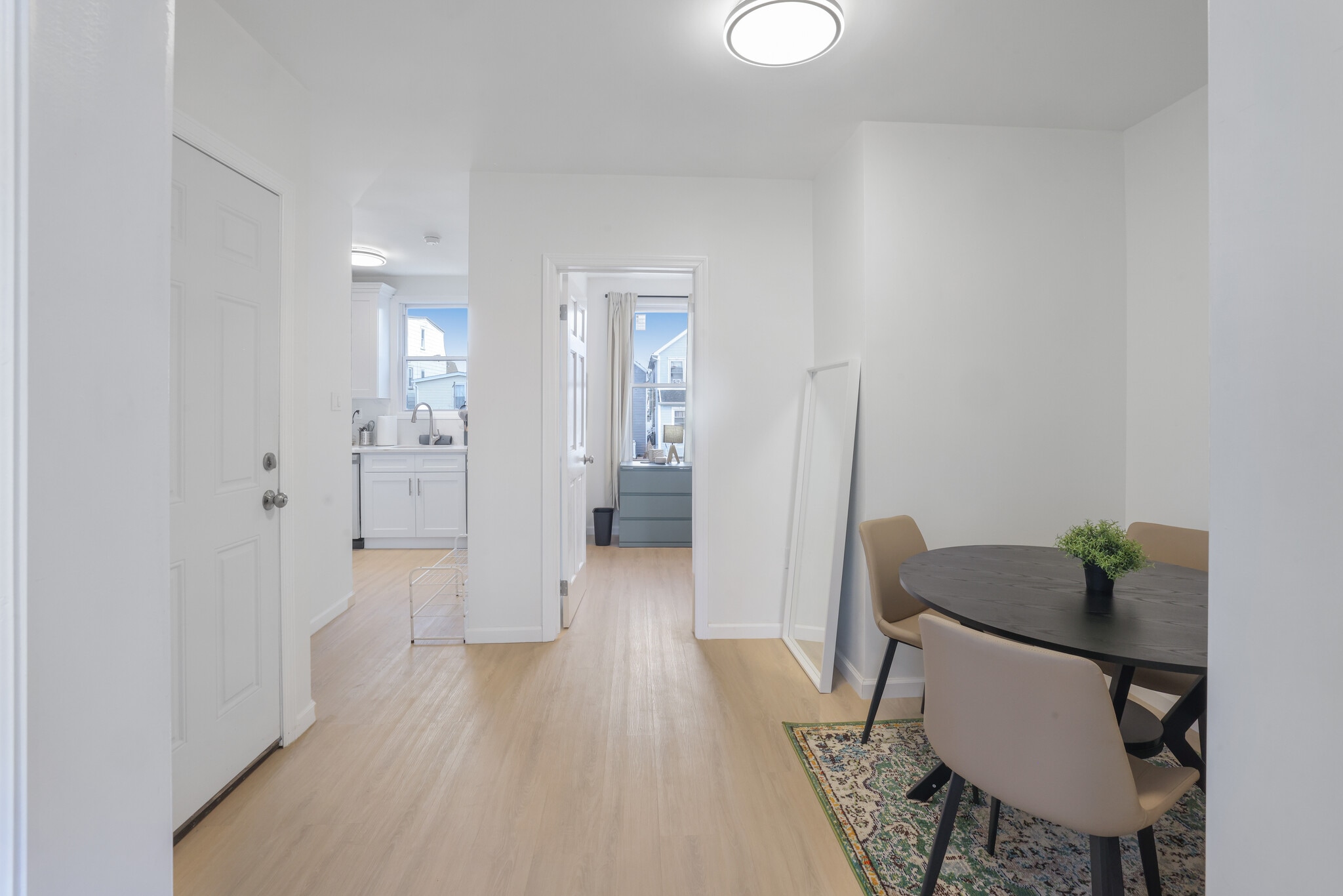 Building Photo - 126 Grant Ave