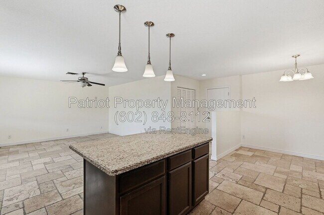 Building Photo - 1275 W Del Rio St