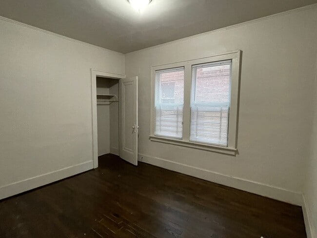 Building Photo - 3277 Calvert Ave
