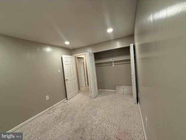 Building Photo - 9200 Bridle Path Ln