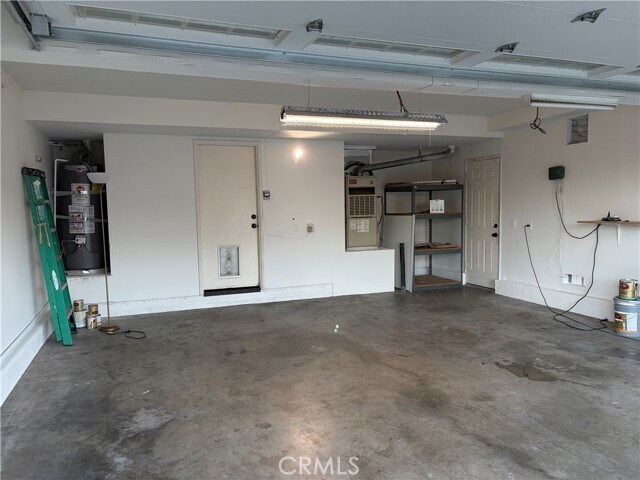 Building Photo - 2200 Bloomfield Ln