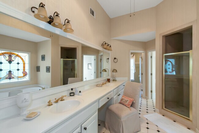 Building Photo - 3410 Kates Way