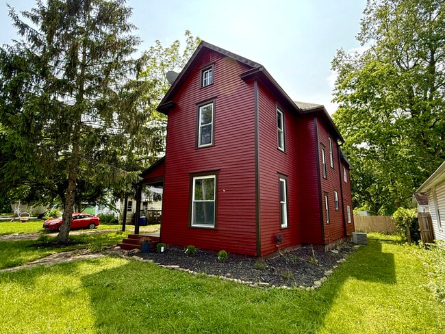 Primary Photo - 1523 Graham Rd