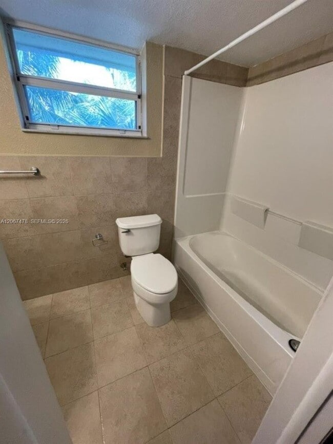 Building Photo - 8950 SW 69th Ct