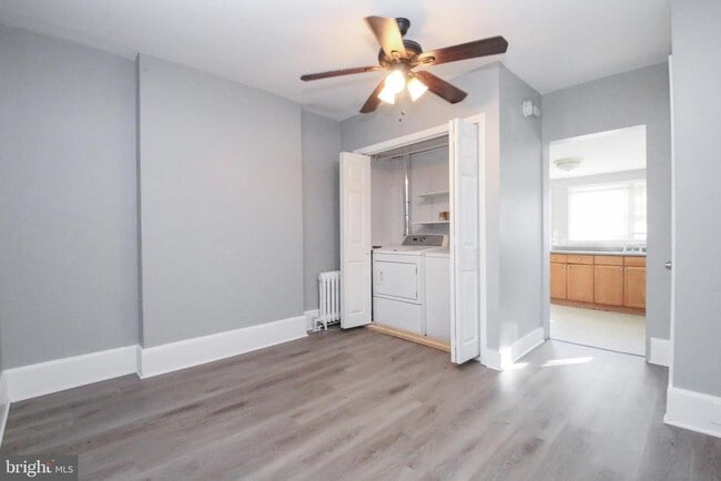 Building Photo - 2004 Trenton Ave