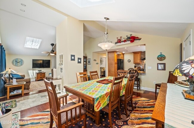 Building Photo - 204 Randall Ave