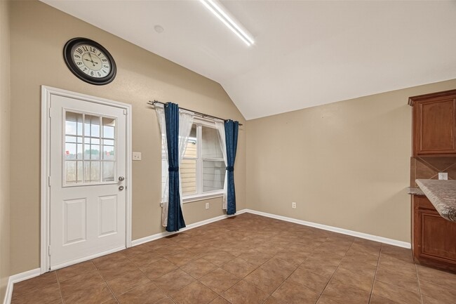 Building Photo - 9022 Clearwood Landing Blvd