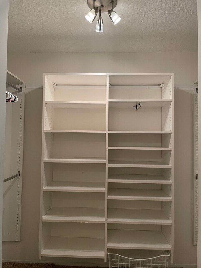 Building Photo - Updated Condo with Modern Comfort & Resort...