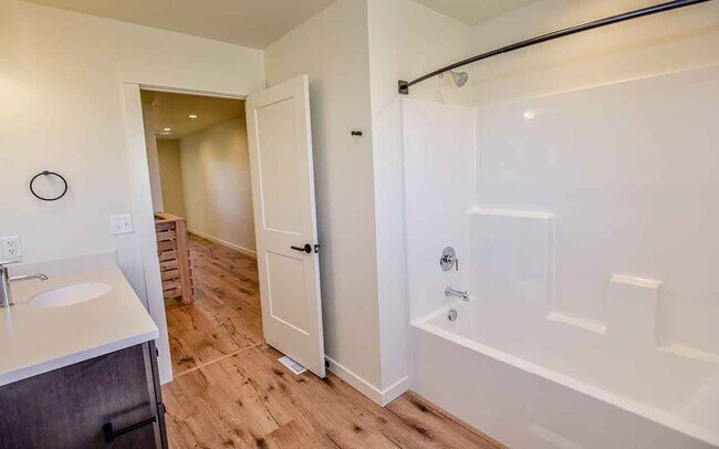 Building Photo - 2342 Shorthorn Ave