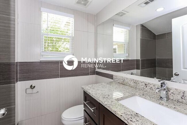 Building Photo - 3 Bedroom Pet-Friendly Home in JACKSONVILLE, FL with Main Street Renewal