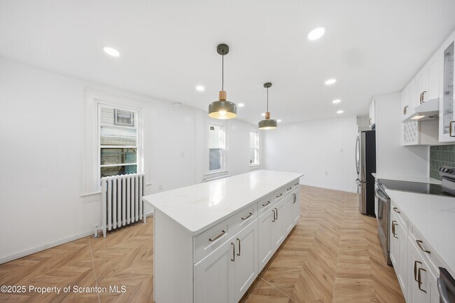 Building Photo - 1312 N Washington Ave