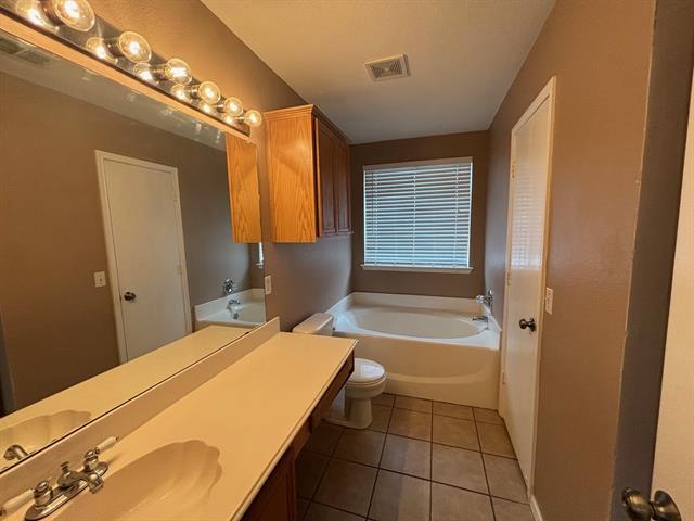 Building Photo - 205 Lake Wichita Dr