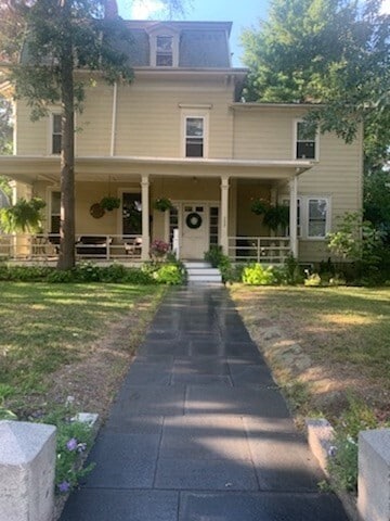 Building Photo - 399 Newtonville Ave