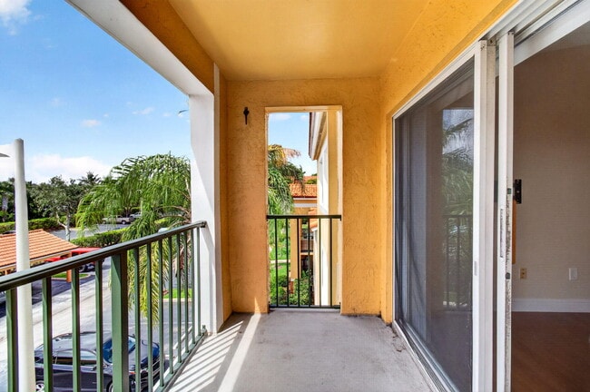 Building Photo - 157 Yacht Club Way