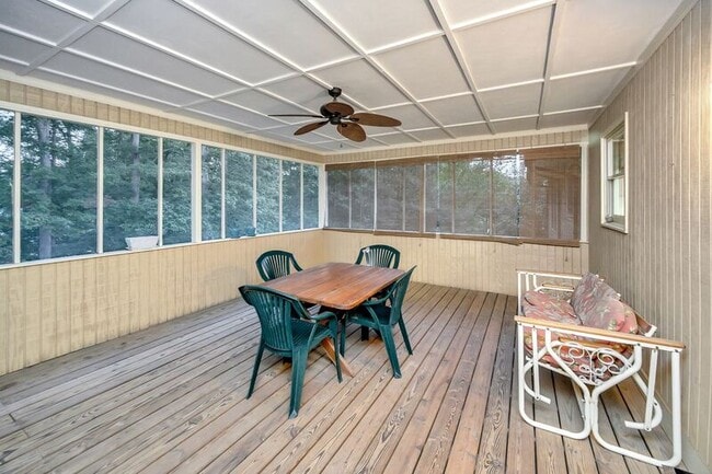 Building Photo - 3914 Doran Rd
