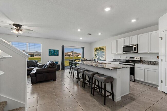 Building Photo - 3406 Grassy Knl