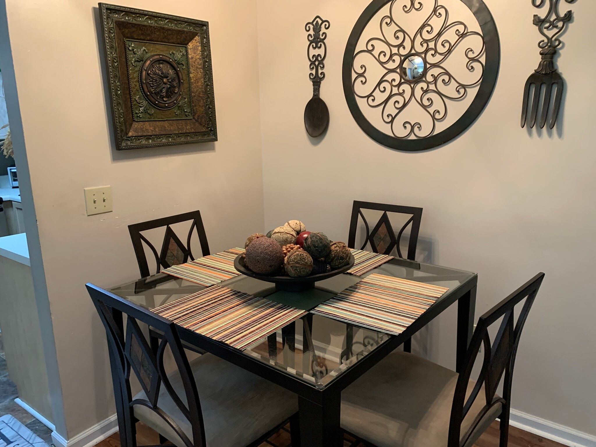 Dining Area - 212 Bentley Pl