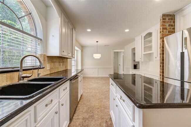 Building Photo - 1603 Leatherwood Dr