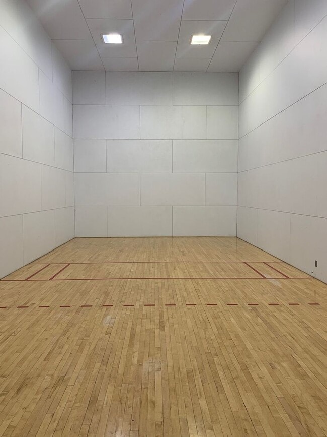 Building Photo - Fully Furnished - Gaurd Gated - Close to Strip w/ View