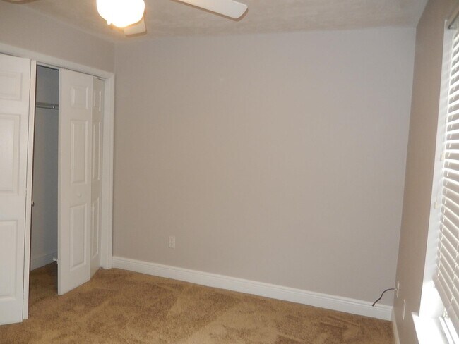 Building Photo - 3151 Layla St