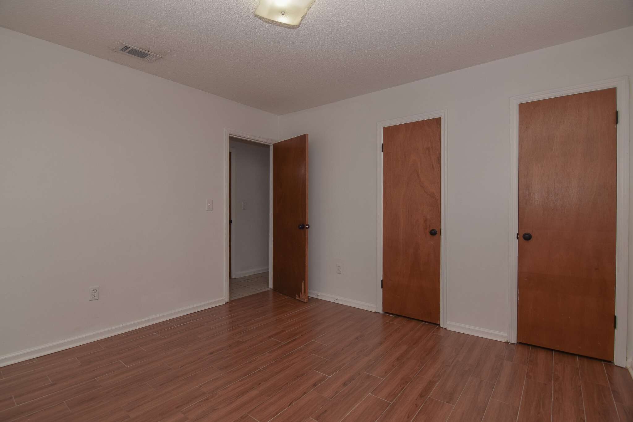 Building Photo - 103 Ashwood Ct