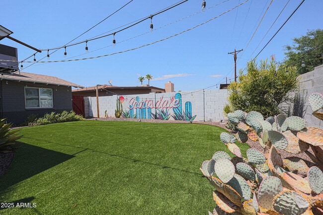 Building Photo - 2807 N 68th St