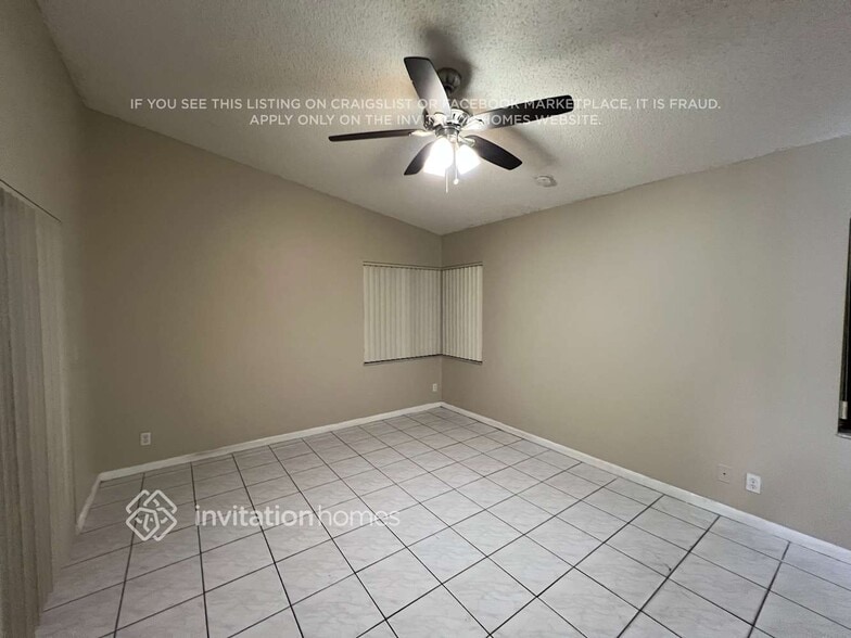 Building Photo - 10663 NW 32nd Ct