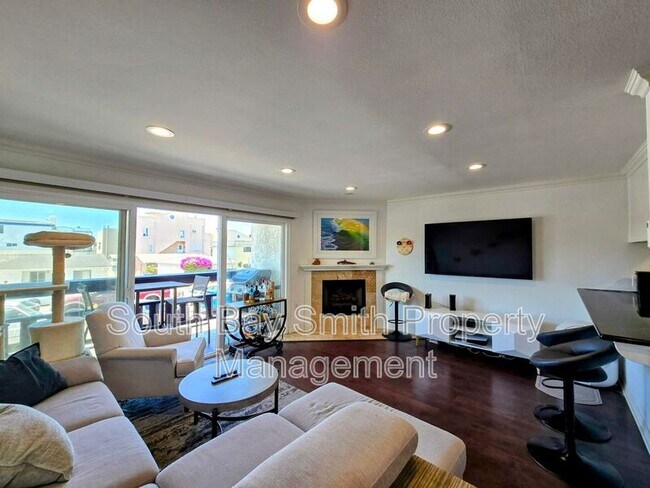 Building Photo - 320 Hermosa Ave