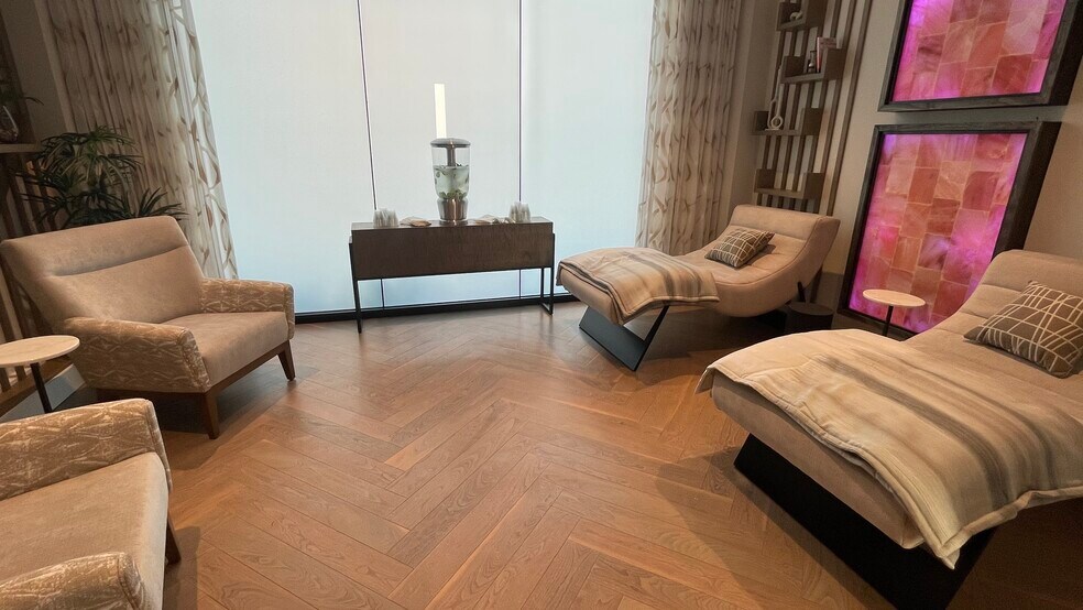 Building Photo - 15257 Zeno Way