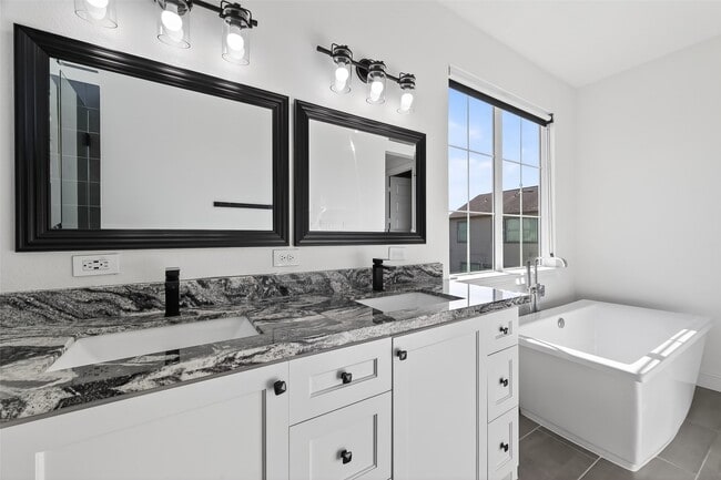 Building Photo - 1303 Upland Retreat Dr