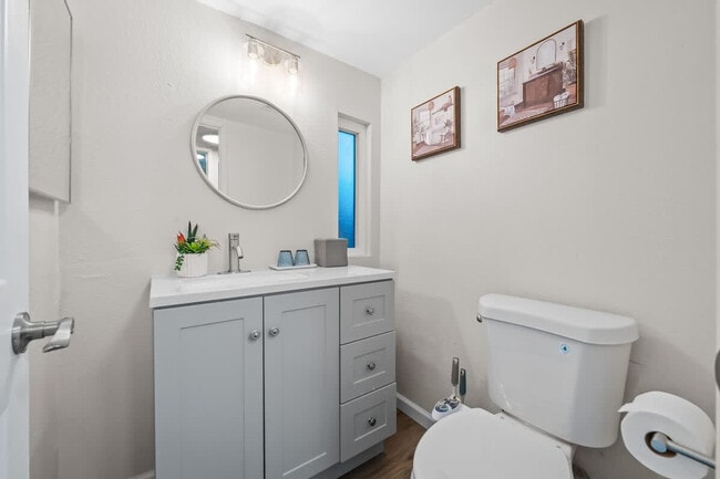 Building Photo - 13737 Via Tres Vistas