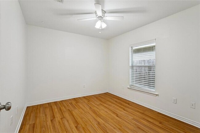 Building Photo - 59445 Spring Dr