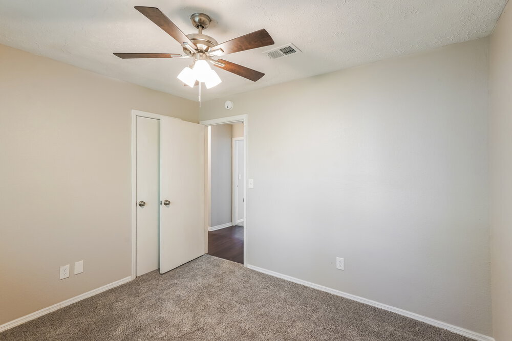 Building Photo - 609 Steven Dr