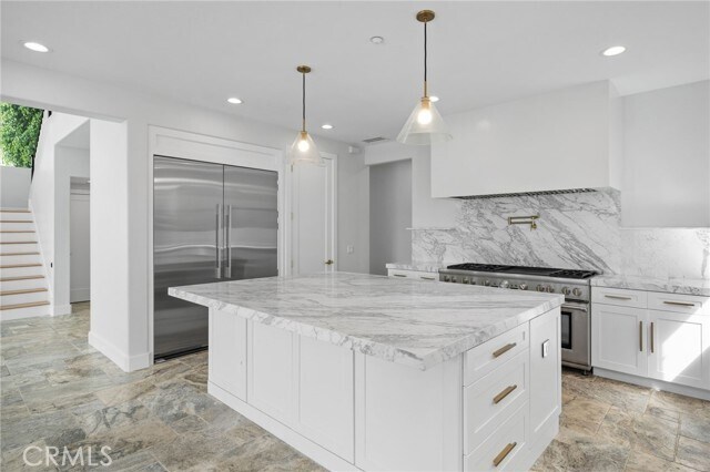 Building Photo - 55 Via Sonrisa