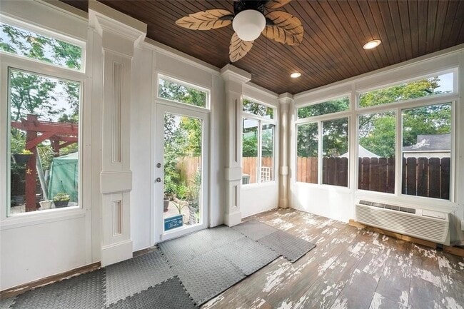 Building Photo - 1420 E 31st St