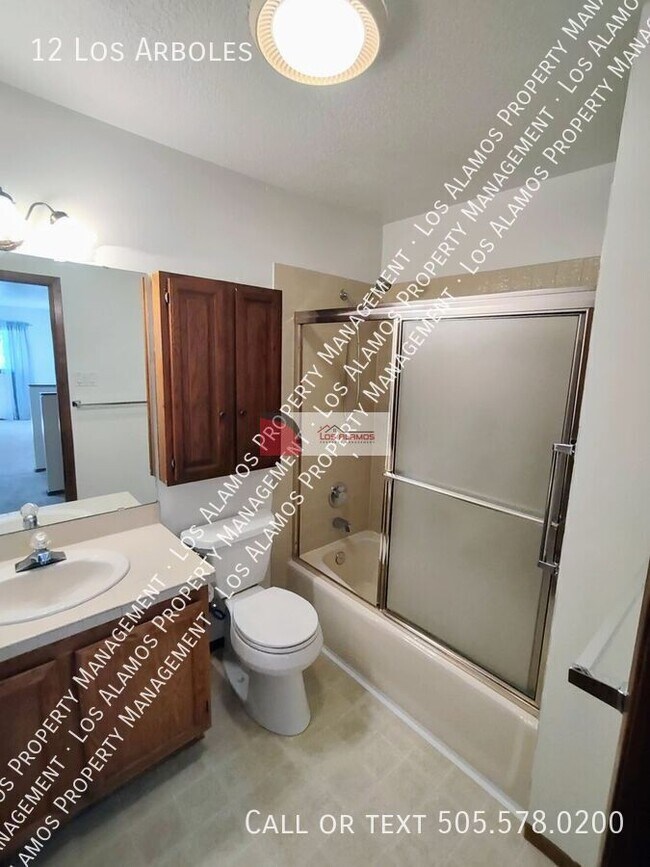 Building Photo - 12 Los Arboles Dr