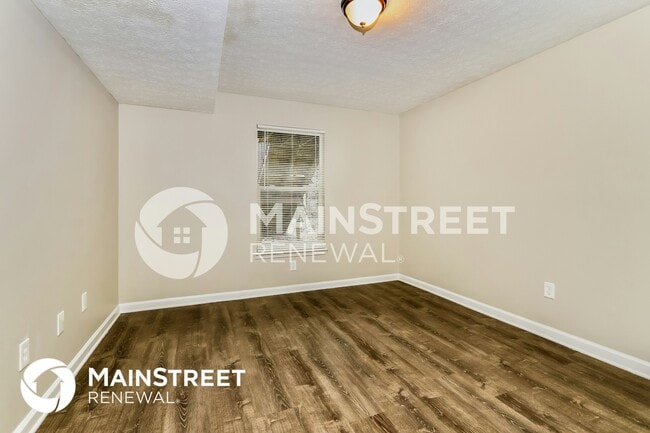 Building Photo - 2913 Dumesnil St