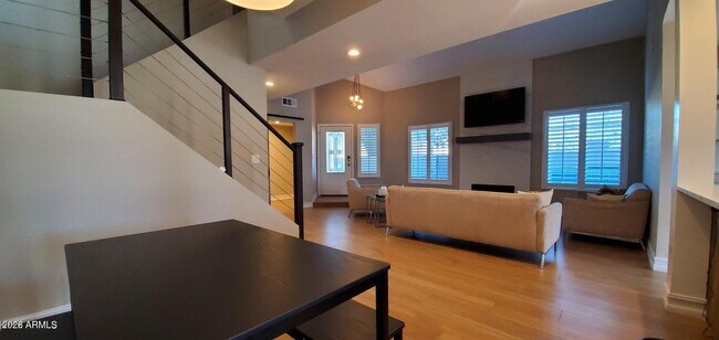 Building Photo - 1301 W Windrift Way