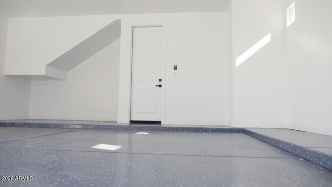 Building Photo - 840 W Pecos Rd